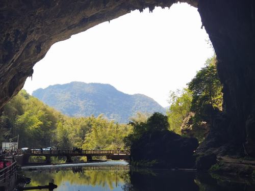 怀集燕岩-怀集燕岩风景区图片